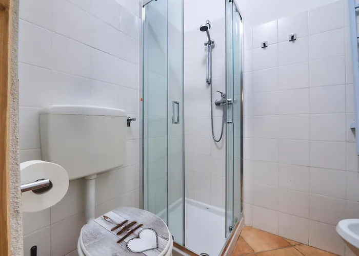 Casa “la Contrada” * Варенна